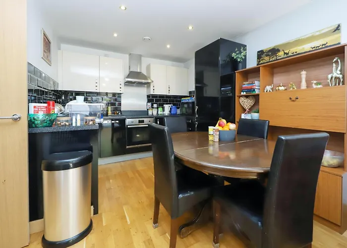 Luxurious Ensuite Double Room Close To Heathrow